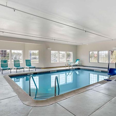 Comfort Inn & Suites Harrisburg-Hershey North Dış mekan fotoğraf