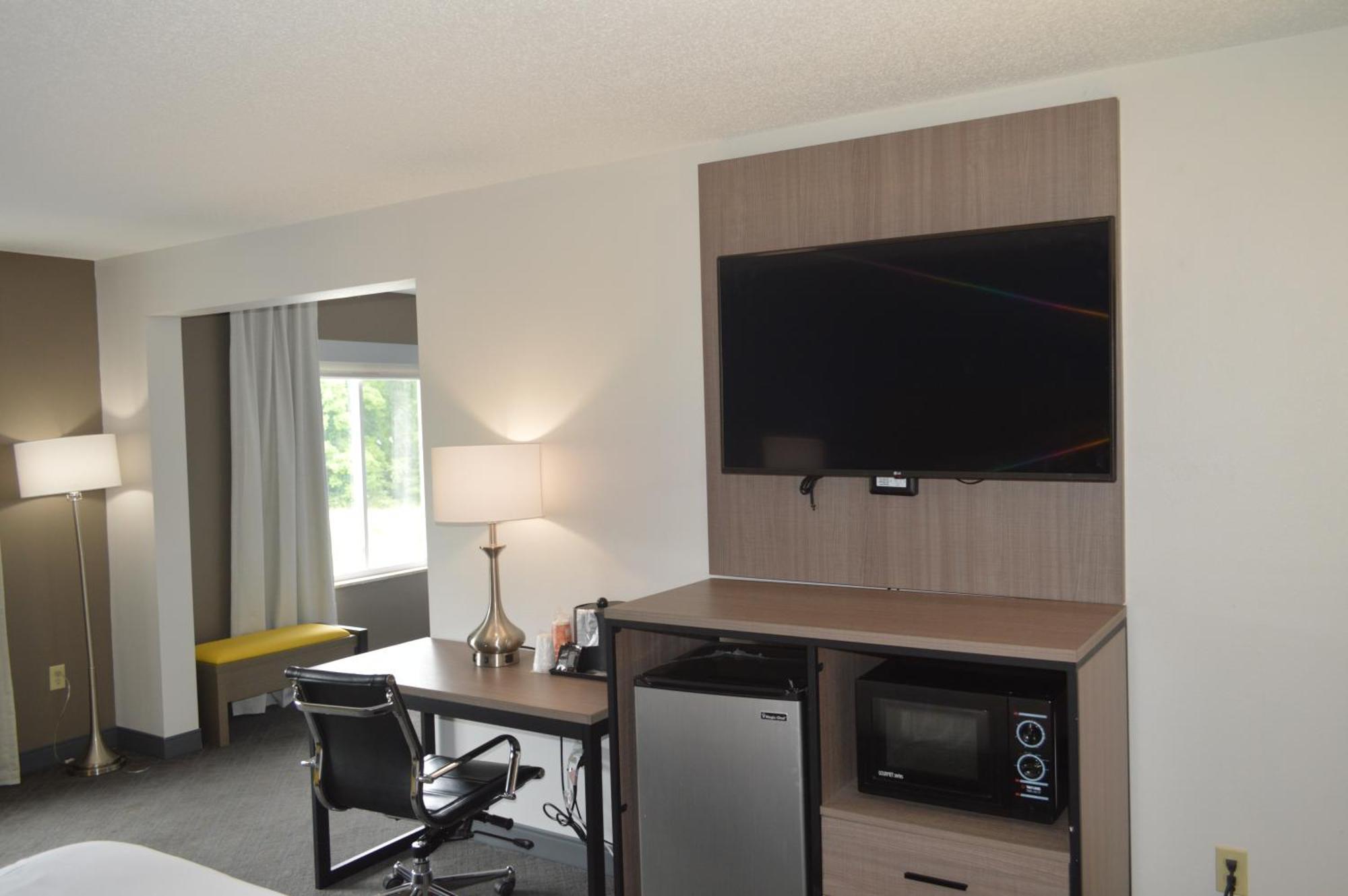 Comfort Inn & Suites Harrisburg-Hershey North Dış mekan fotoğraf
