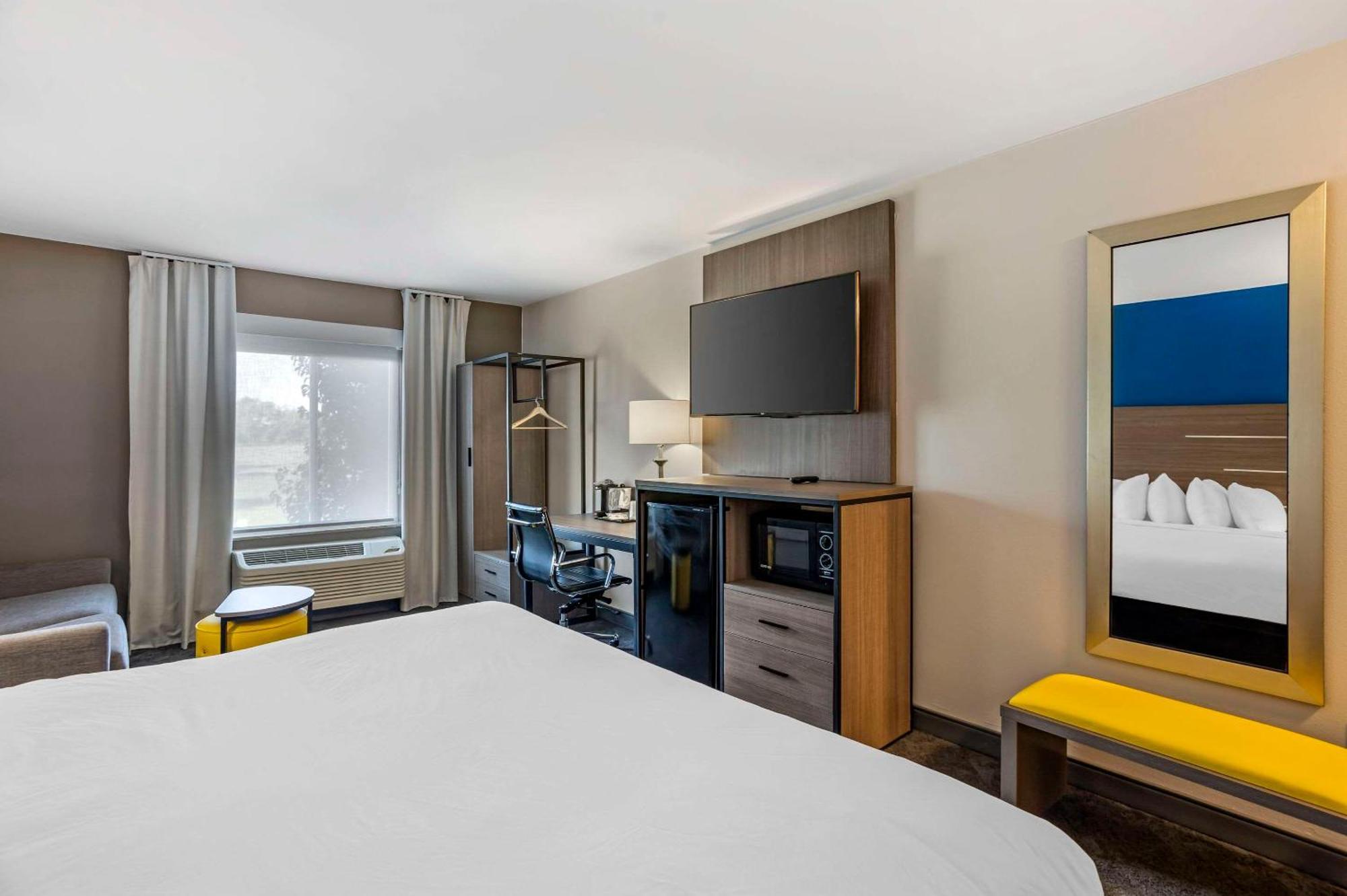 Comfort Inn & Suites Harrisburg-Hershey North Dış mekan fotoğraf