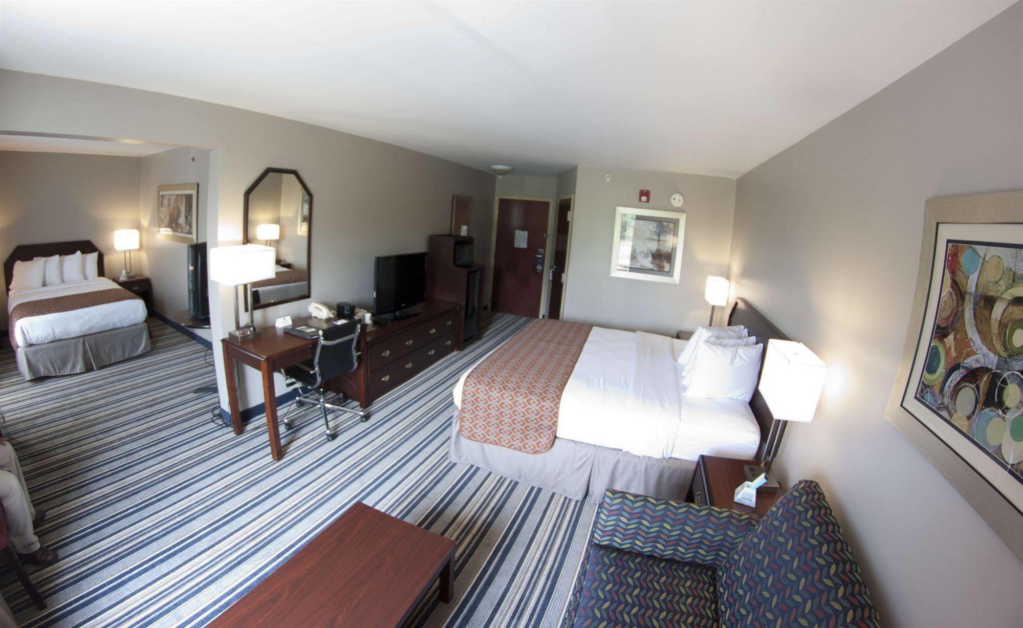 Comfort Inn & Suites Harrisburg-Hershey North Dış mekan fotoğraf